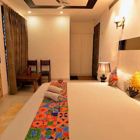 Hotel The Yellow Nayagaon Luaran gambar