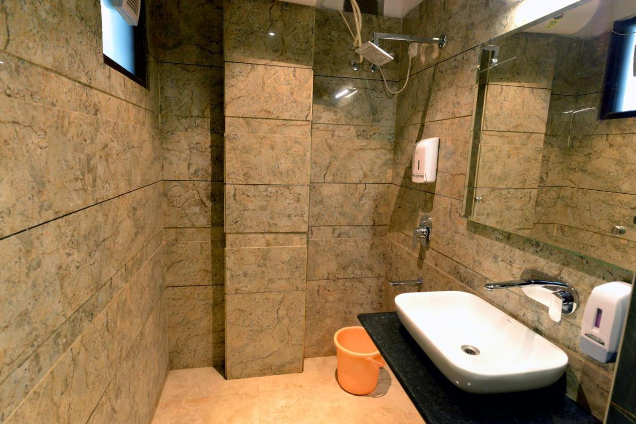 Hotel The Yellow Nayagaon Luaran gambar