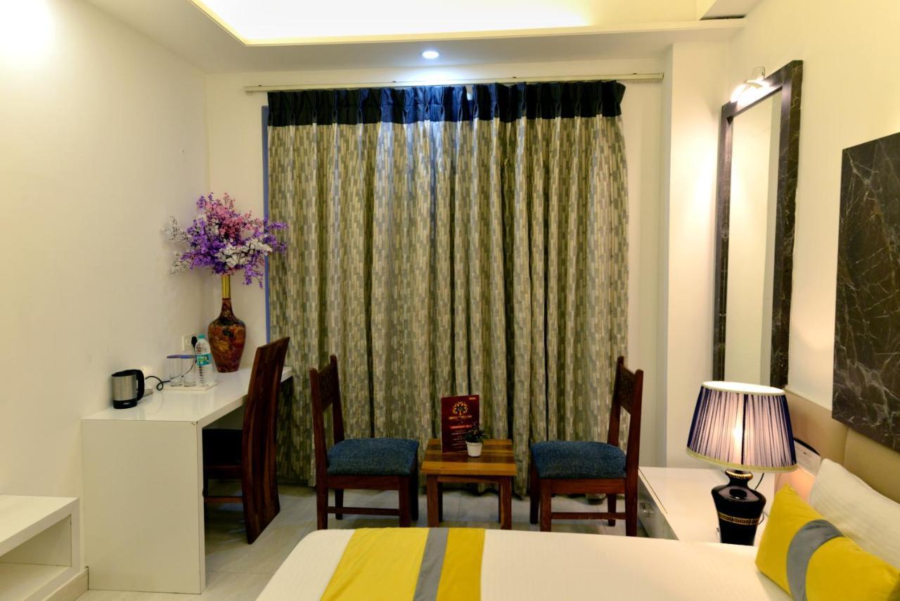 Hotel The Yellow Nayagaon Luaran gambar