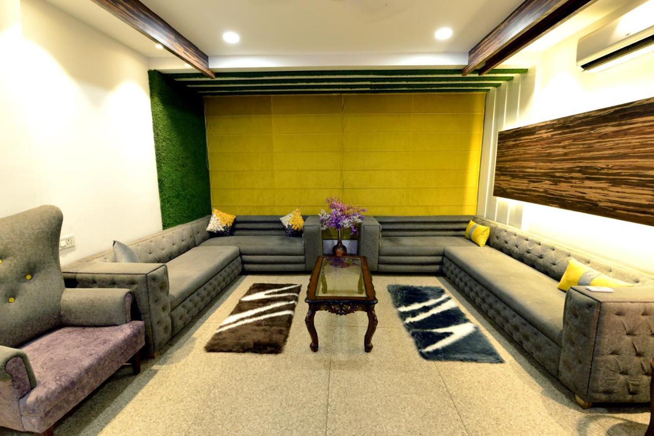 Hotel The Yellow Nayagaon Luaran gambar