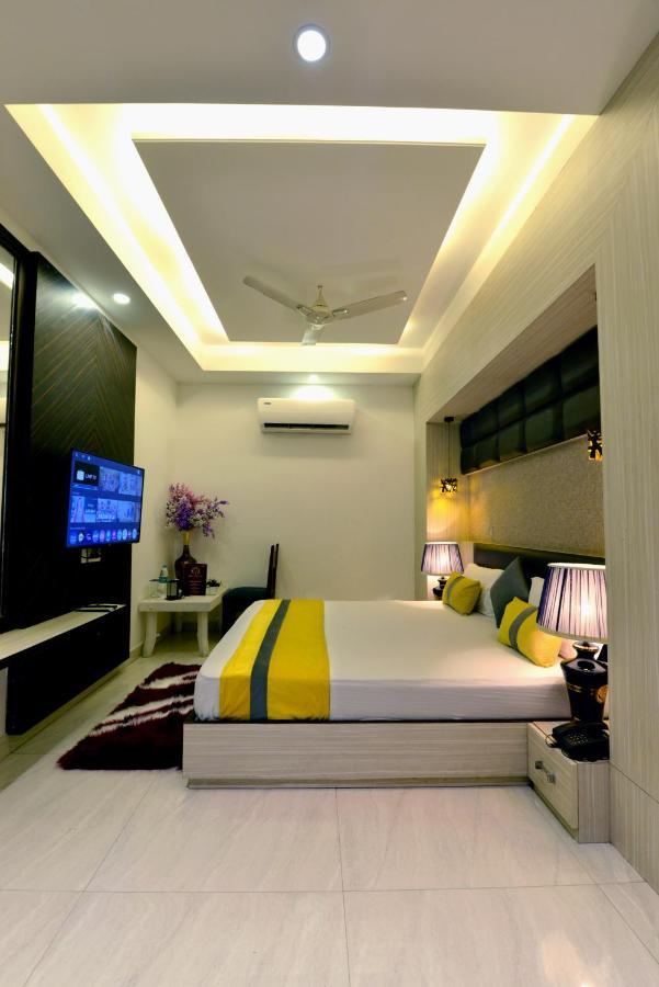 Hotel The Yellow Nayagaon Luaran gambar