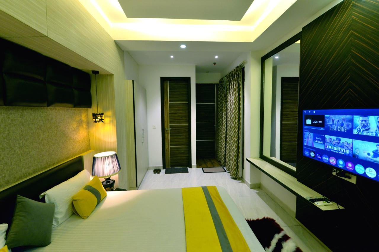 Hotel The Yellow Nayagaon Luaran gambar