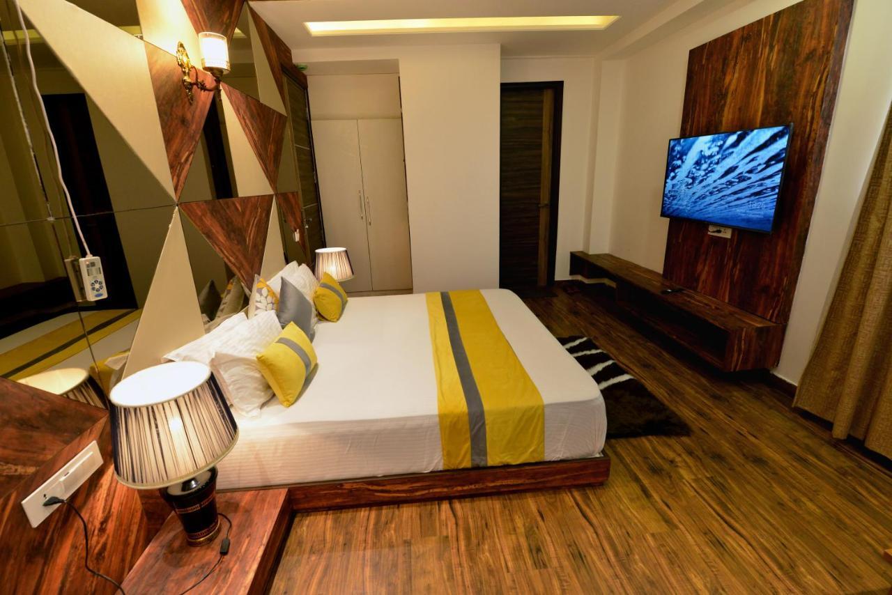 Hotel The Yellow Nayagaon Luaran gambar