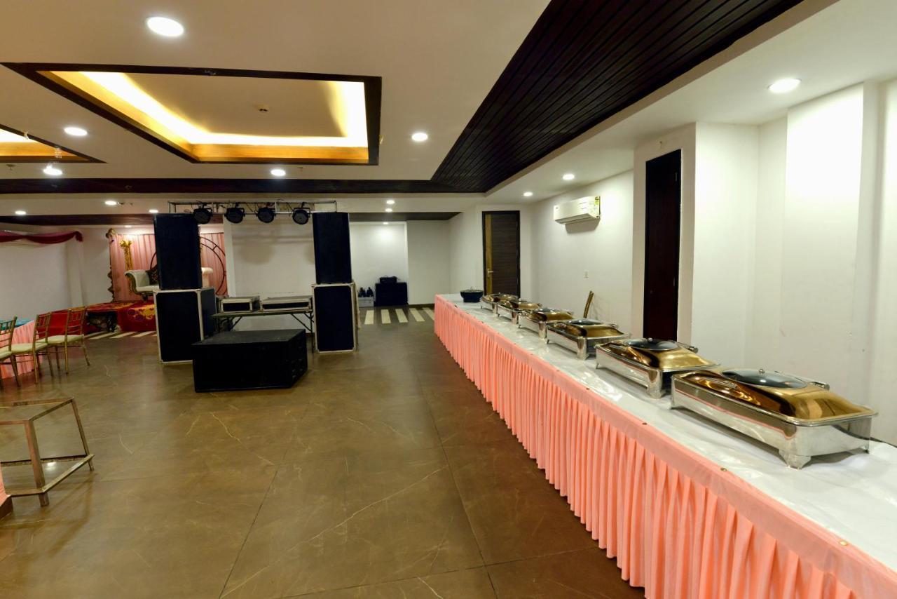 Hotel The Yellow Nayagaon Luaran gambar